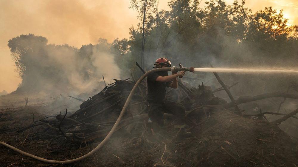 požari u srbiji, požar u deliblatskoj peščari, gašenje požara
