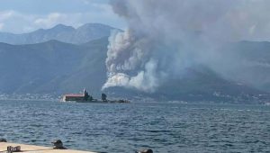 Herceg Novi: Opet gori iznad Đenovića 18